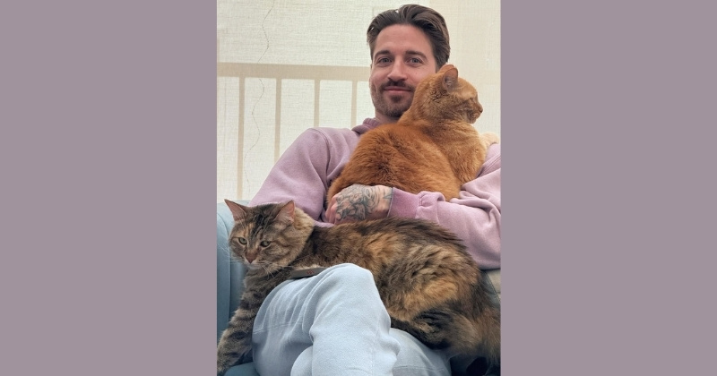 Travis DesLaurier wife: Is the model and actor married? 2 Is Travis DesLaurier married?