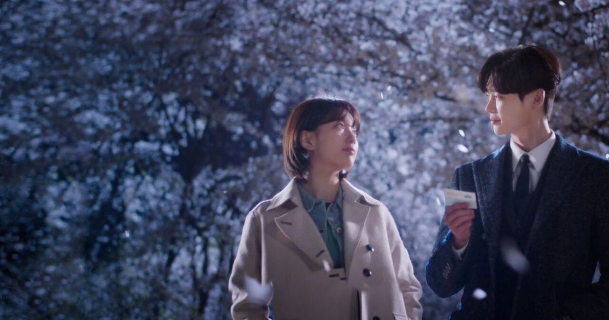 While You Were Sleeping - best Christmas comedy movies