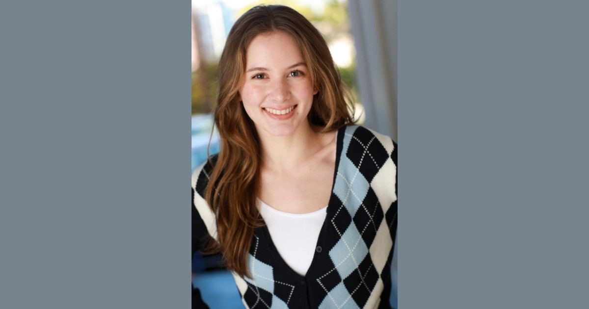 Catherine Wilson as Samantha Shoes