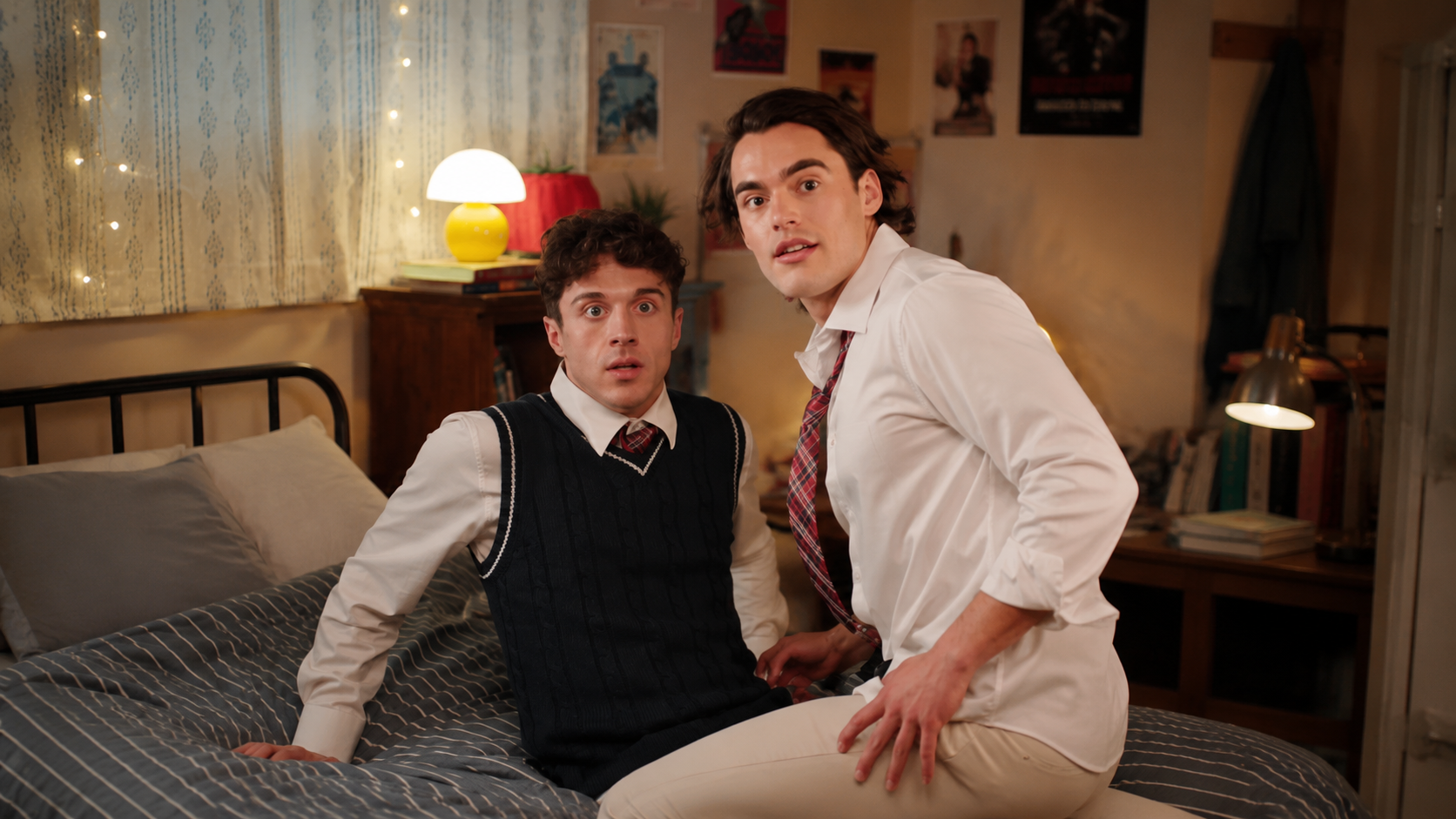 Critique Film Cours Particuliers Avec Mon Ennemi | Quand La Rivalité Dérape 2 La frontière entre amis et ennemis devient impossible à maintenir